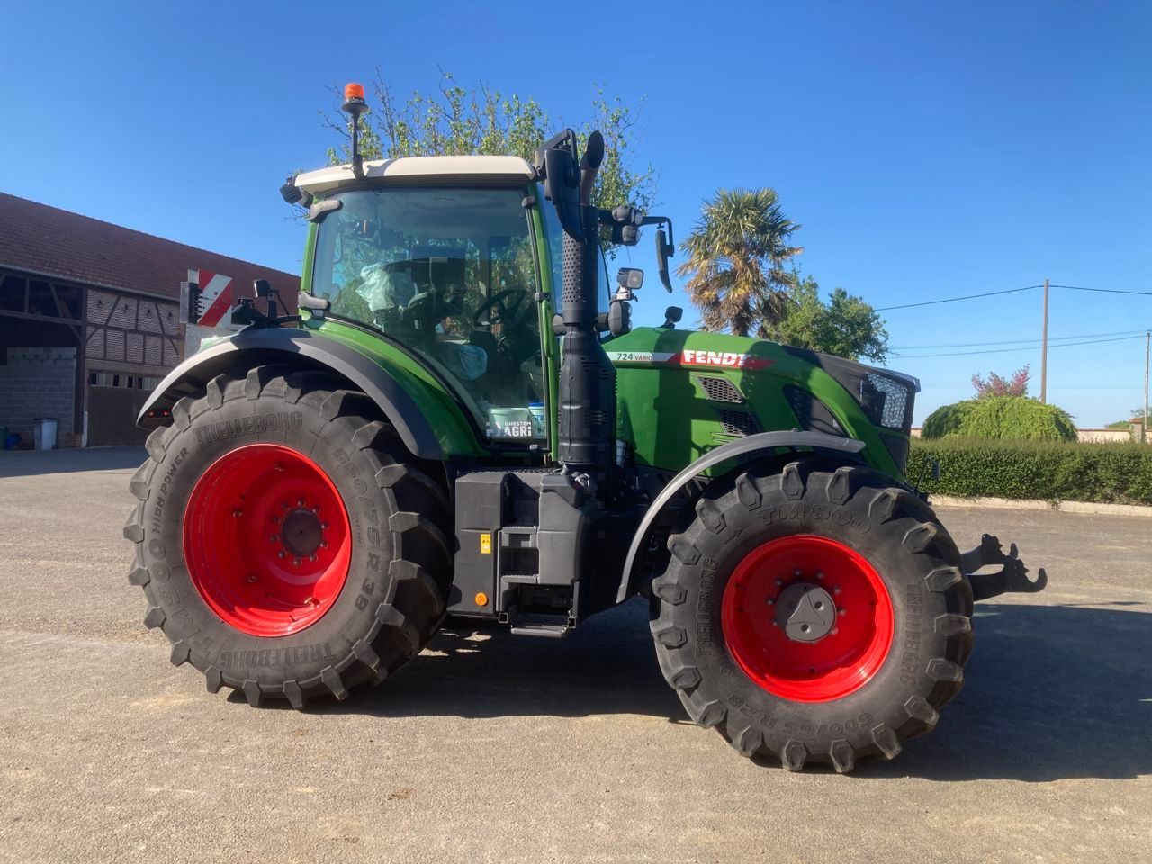 Fendt 724 Vario Tractor 144.000 €