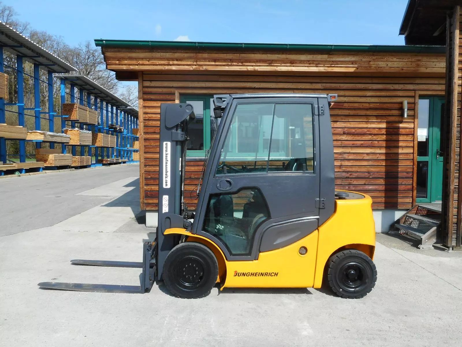 E-FARM: JUNGHEINRICH dfg425s triplex 4,4m + ss + kabine - Chariot élévateur - id 7NY6HP8 - 10 500 € - Année: 2011 - Lecture du nombre d'heure: 7 989,Autriche