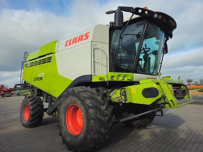 Claas Lexion 670 Κομπίνα 215.092 €