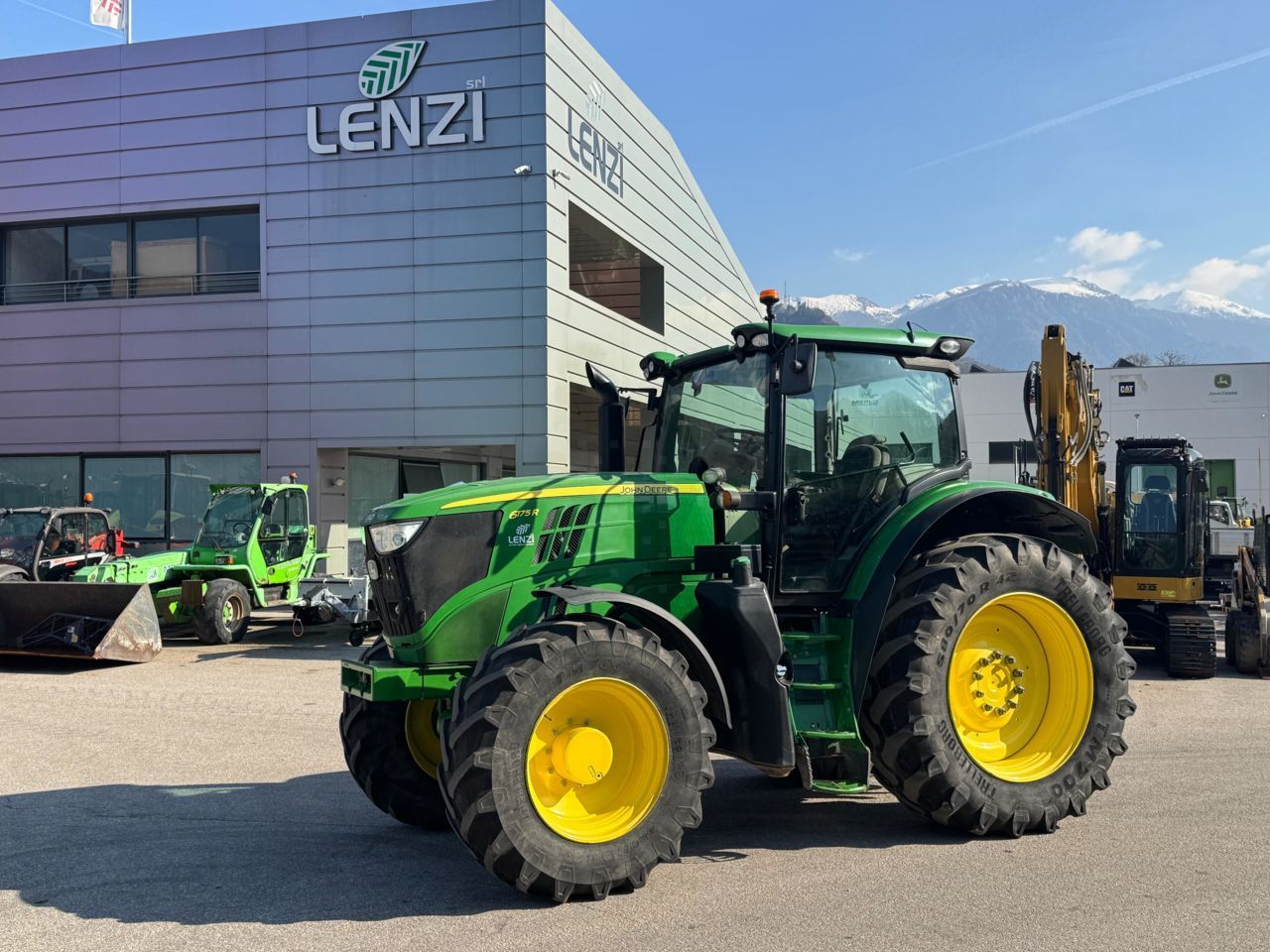 John Deere 6175 R Трактор 99 500 €