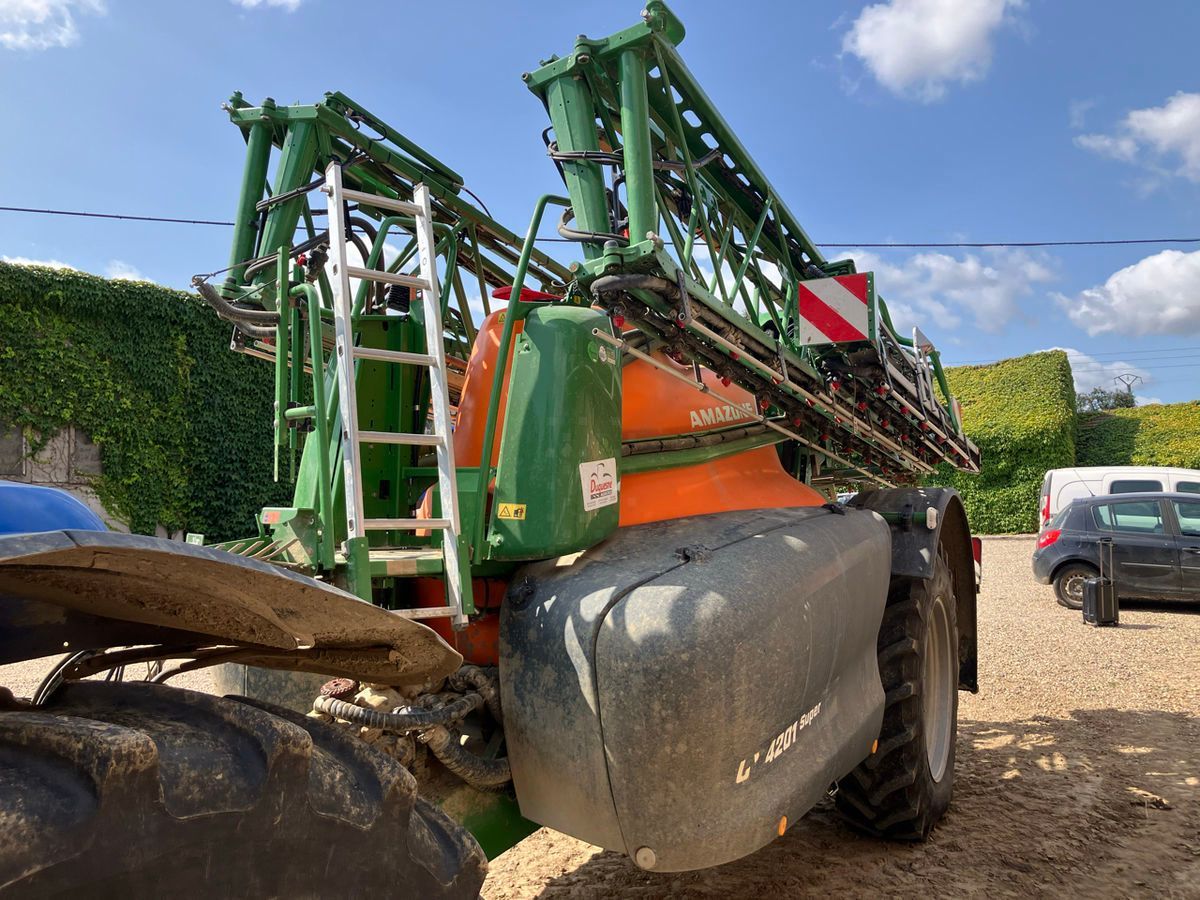 Amazone ux 4201 Пръскачка
