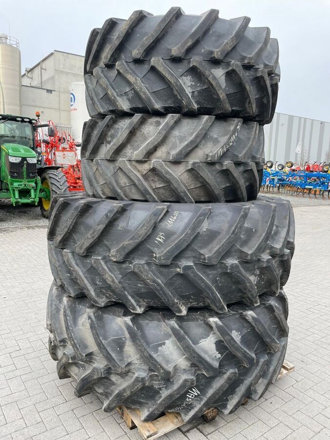 E-FARM: TRELLEBORG 650/65r42 // 540/65r30 - Hjul og spor - id P2IU72W - 7.900 € - Produktionsår: 2022 - Tyskland