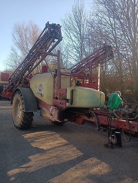 E-FARM: Hardi commander 4200 - Pulvérisateur - id QULRMZY - 6 500 € - Année: 2000 - Allemagne