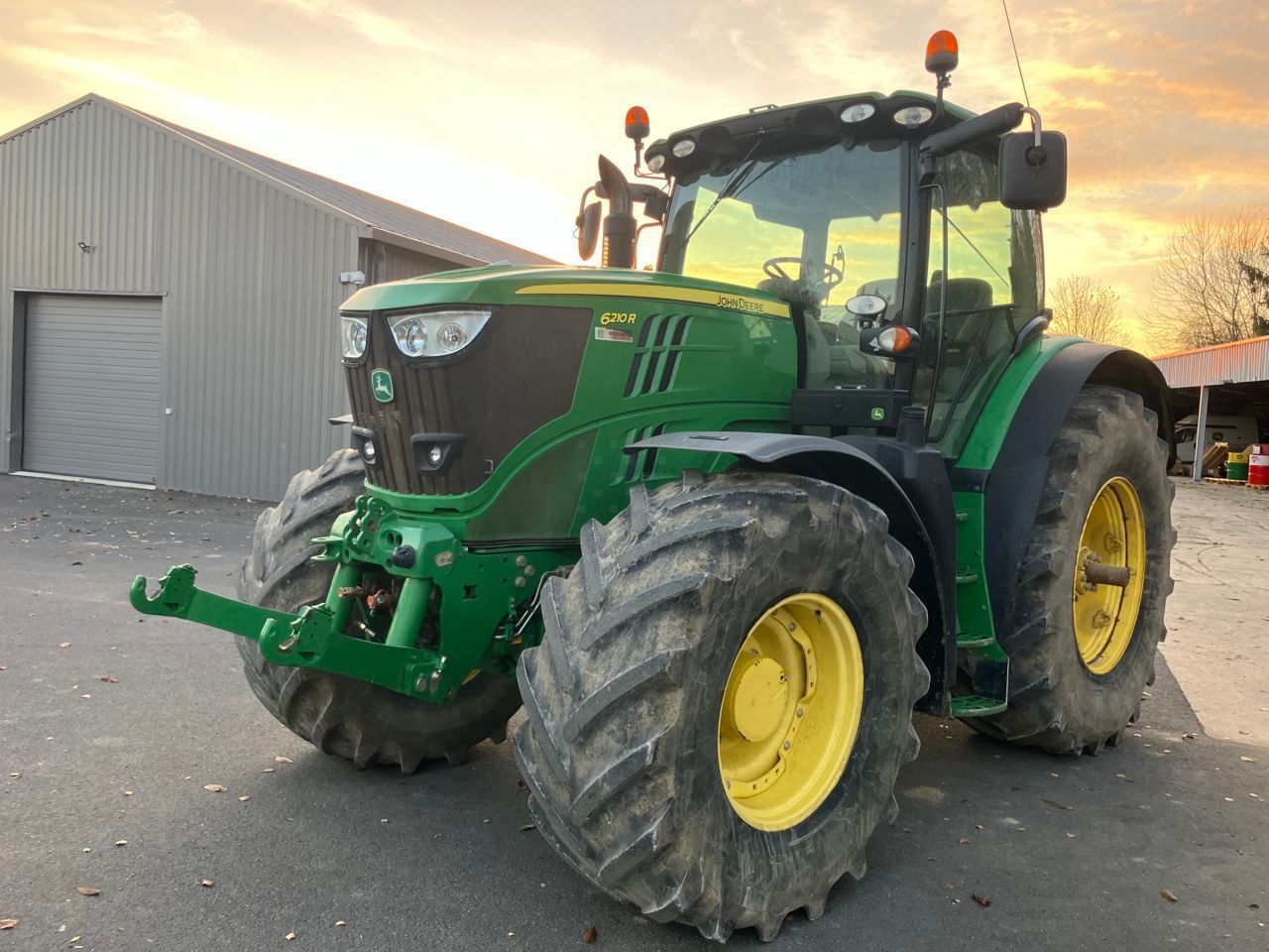 John Deere 6210 R Tractor €68,000
