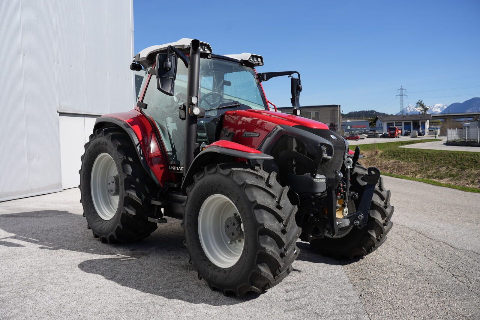 Lindner Lintrac 130 Tractor 139.702 €