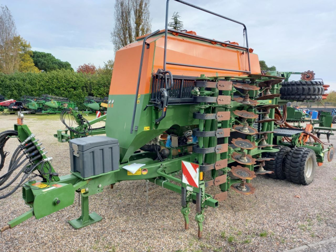 E-FARM: Amazone cirus 4003-2c - Direktvetőgép - id LRHWFFY - 62 000 EUR - Gyártási év: 2019 - Franciaország