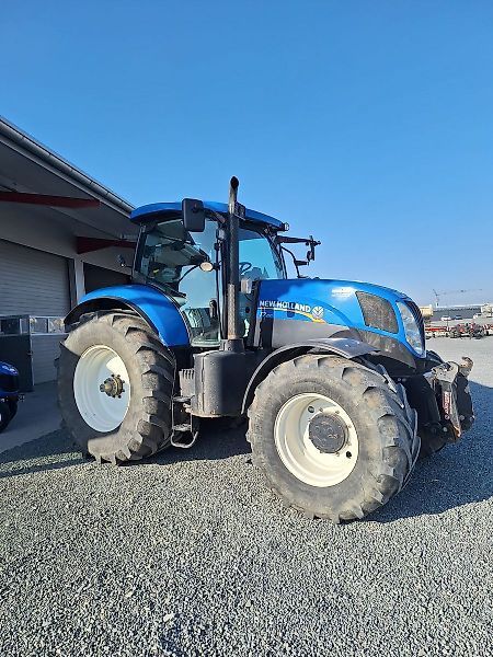 E-FARM: New Holland T7.210 - Traktor - id LARSPP8 - 62.101 € - Baujahr: 2012 - Abgelesene Motorstunden: 5.470,Motorleistung (PS): 188,Deutschland