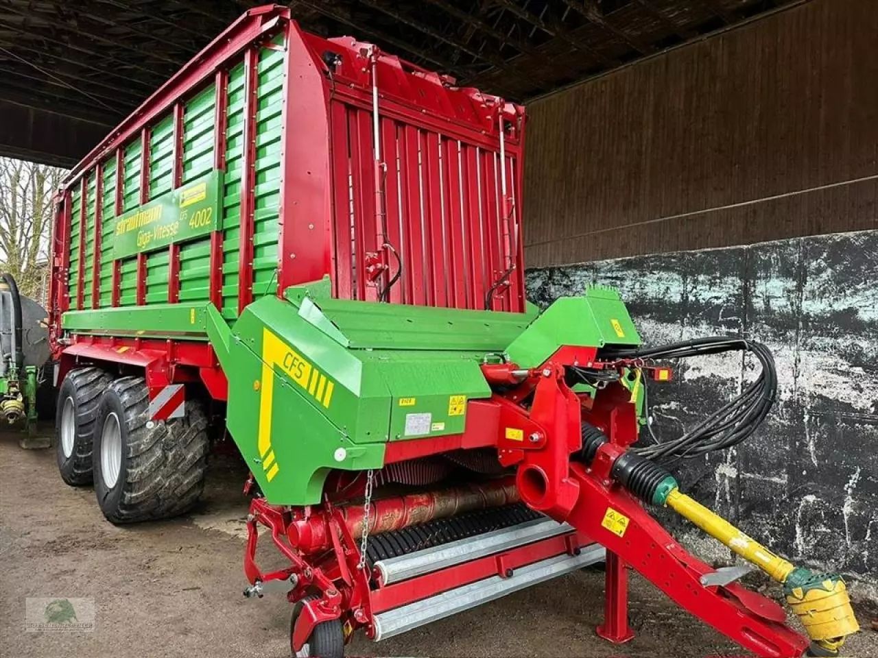 E-FARM: Strautmann Giga-Vitesse CFS 4002 - Remorque - id T96MLBX - 106 000 € - Année: 2023 - Allemagne