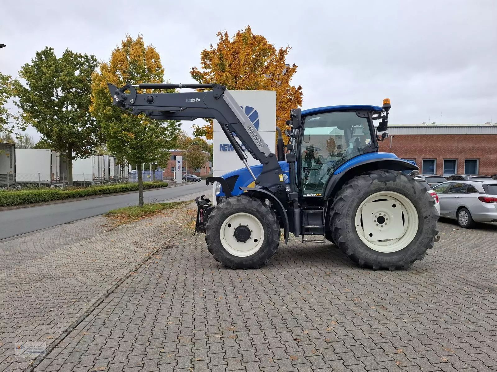 New Holland T6020 Elite Τρακτέρ 40.756 €