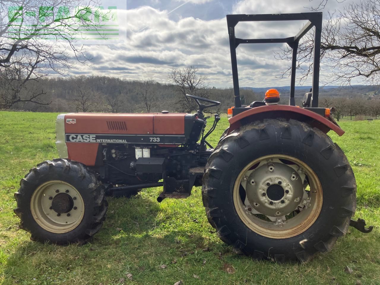 Case IH 733 Tractor 15.000 €