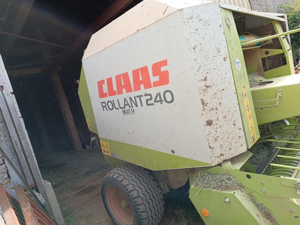 E-FARM: Claas Rollant 240 - Empacadora - id SPG8SSS - 9000 € - Año: 2002 - Las balas producidas: 12.000,Francia