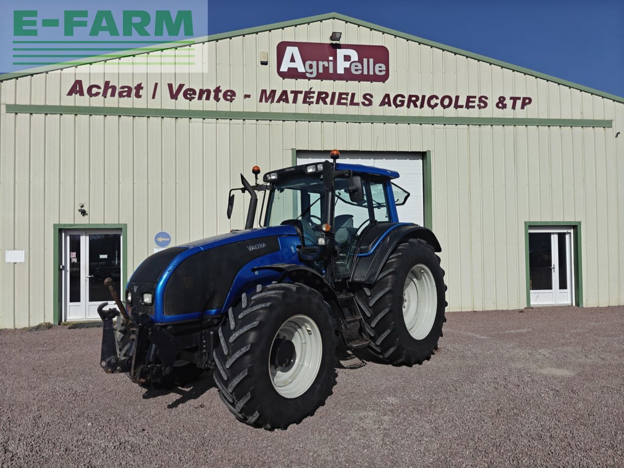 Valtra t151 Трактор 37 000 €