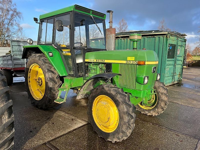 John Deere 3030 Traktor
