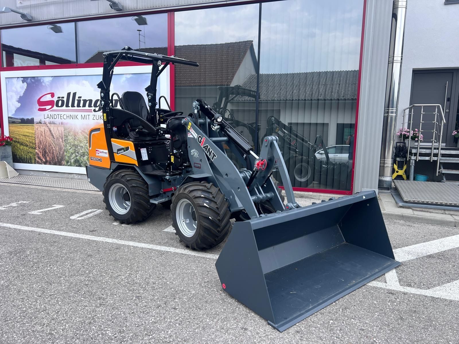 E-FARM: Giant g2300 hd agri line - Ładowarka kołowa - id UUKIBMX - 33 167 € - Rok produkcji: 2025 - Motogodziny: 1,Moc silnika: 26,Austria
