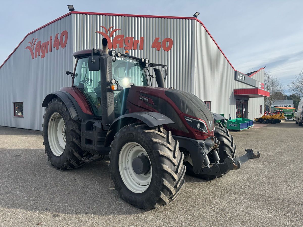 E-FARM: Valtra T194 - Tracteur - id TWKUT7V - 69 500 € - Année: 2017 - Lecture du nombre d'heure: 3 600,Puissance du moteur (chevaux): 195,France