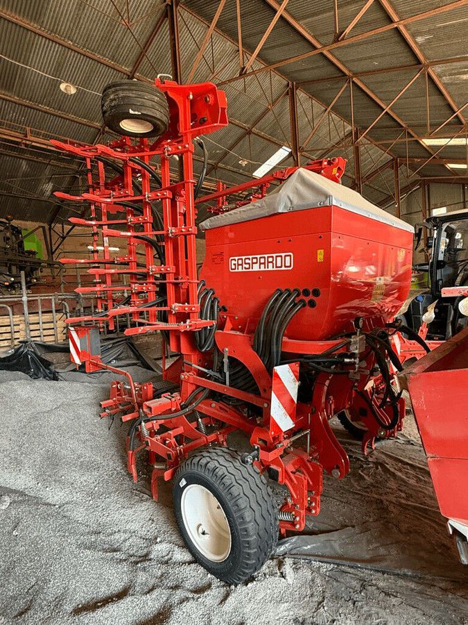 E-FARM: Gaspardo semoir-planteuse - Semoir direct - id NP47EXA - 28 900 € - Année: 2024 - France