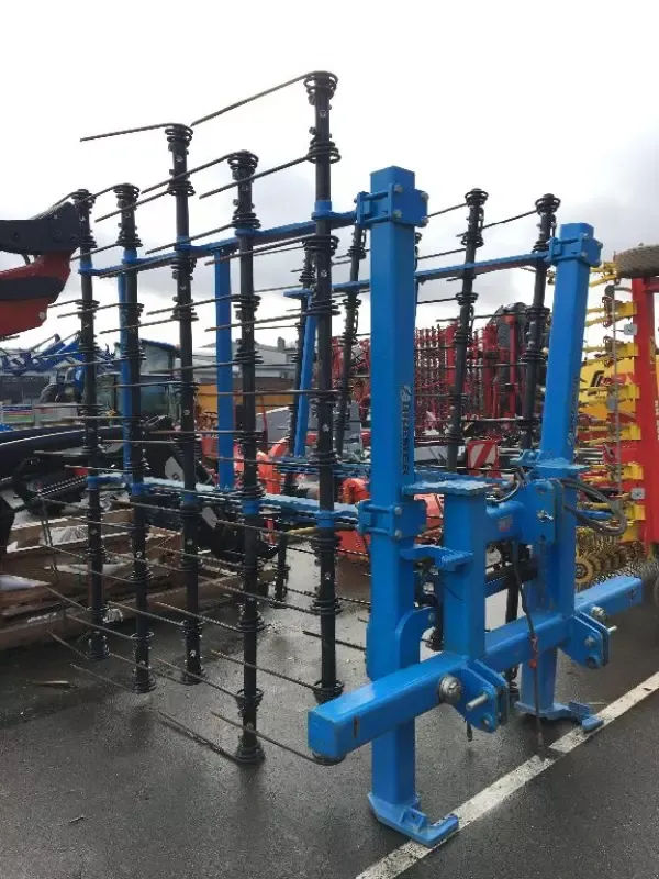 E-FARM: bremer maschinenbau str600 - Mechanische Unkrautbehandlung - id 1ASHMFJ - 7.400 € - Baujahr: 2019 - Luxemburg