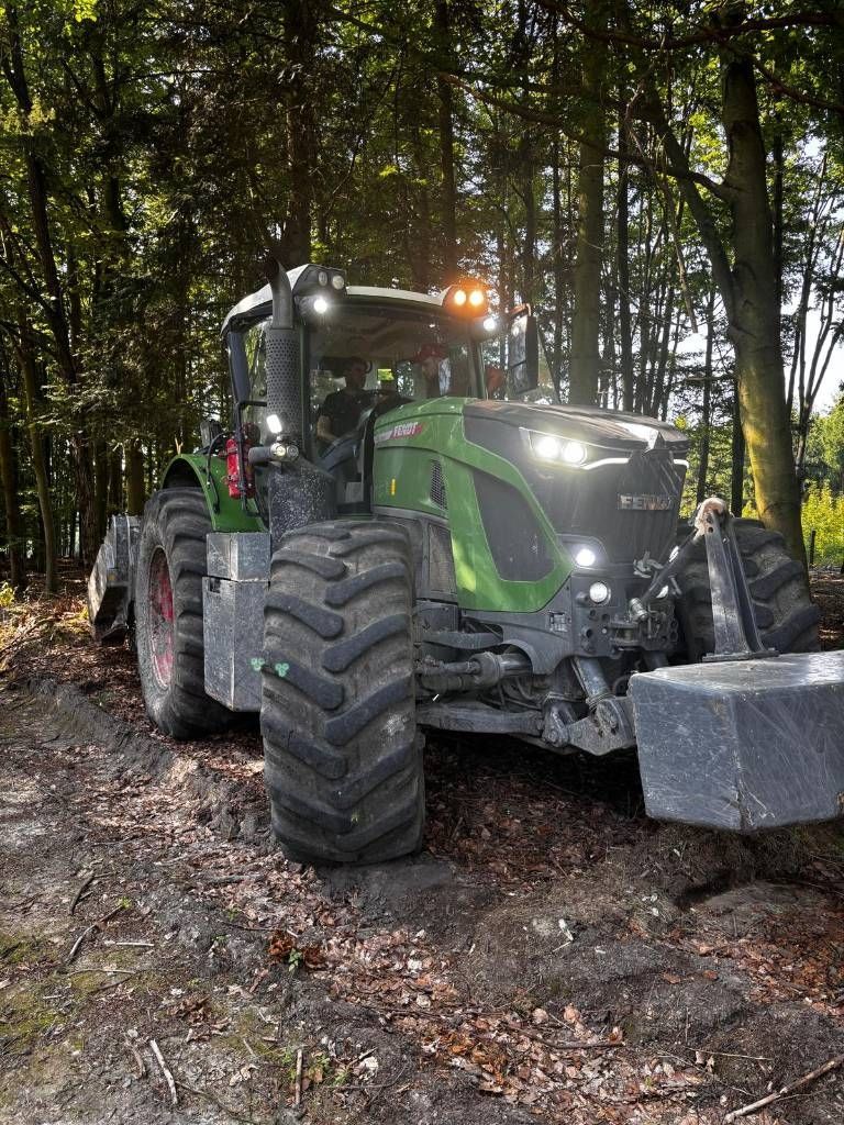 Fendt 936 Vario Трактор 140 000 €