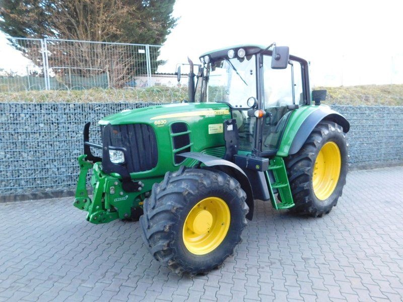 John Deere 6630 Premium tractor 41 239 €