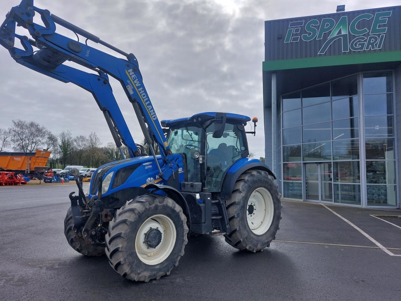 New Holland T6.145 Tractor €59,000
