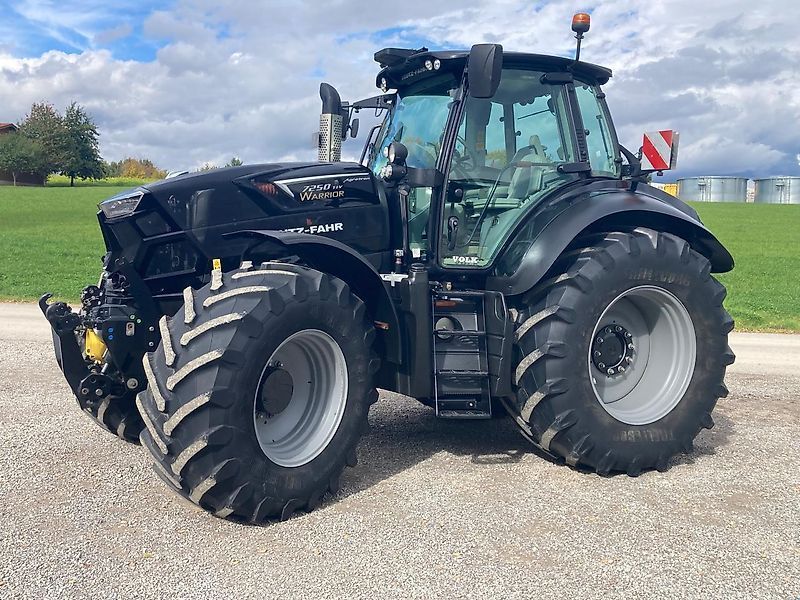 Deutz-Fahr AgroTron 7250 TTV Tractor €99,580