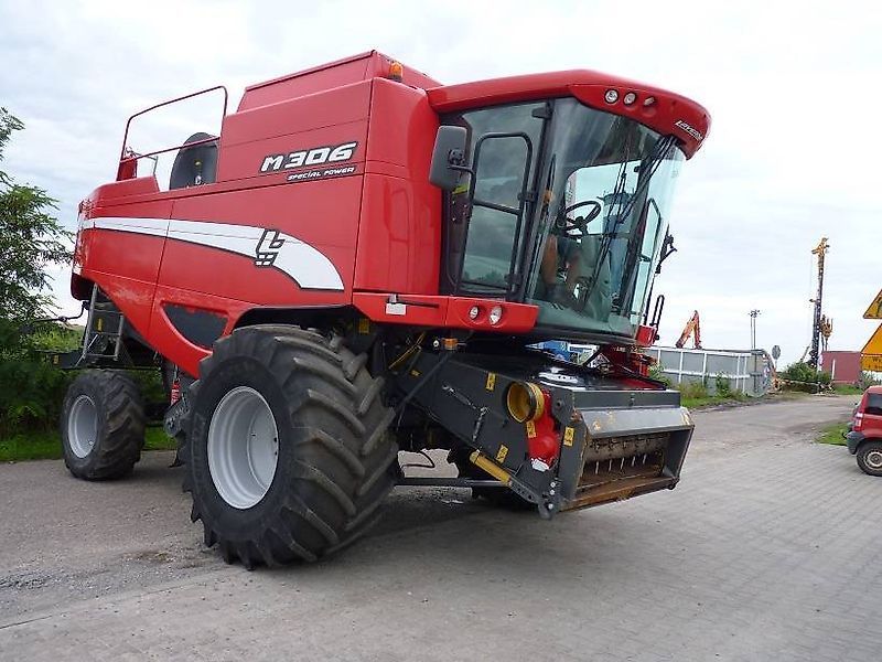 E-FARM: Laverda M 306 - Combine harvester - id RNJDFMW - €42,436 - Year of construction: 2008 - Engine hours: 2,356,Poland