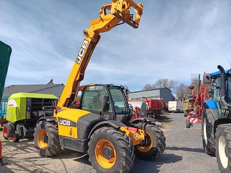 E-FARM: JCB 536-60 AGRI Super - Ładowacz teleskopowy - id KIAHHRB - 45 000 € - Rok produkcji: 2012 - Motogodziny: 5600,Moc silnika: 100,Francja