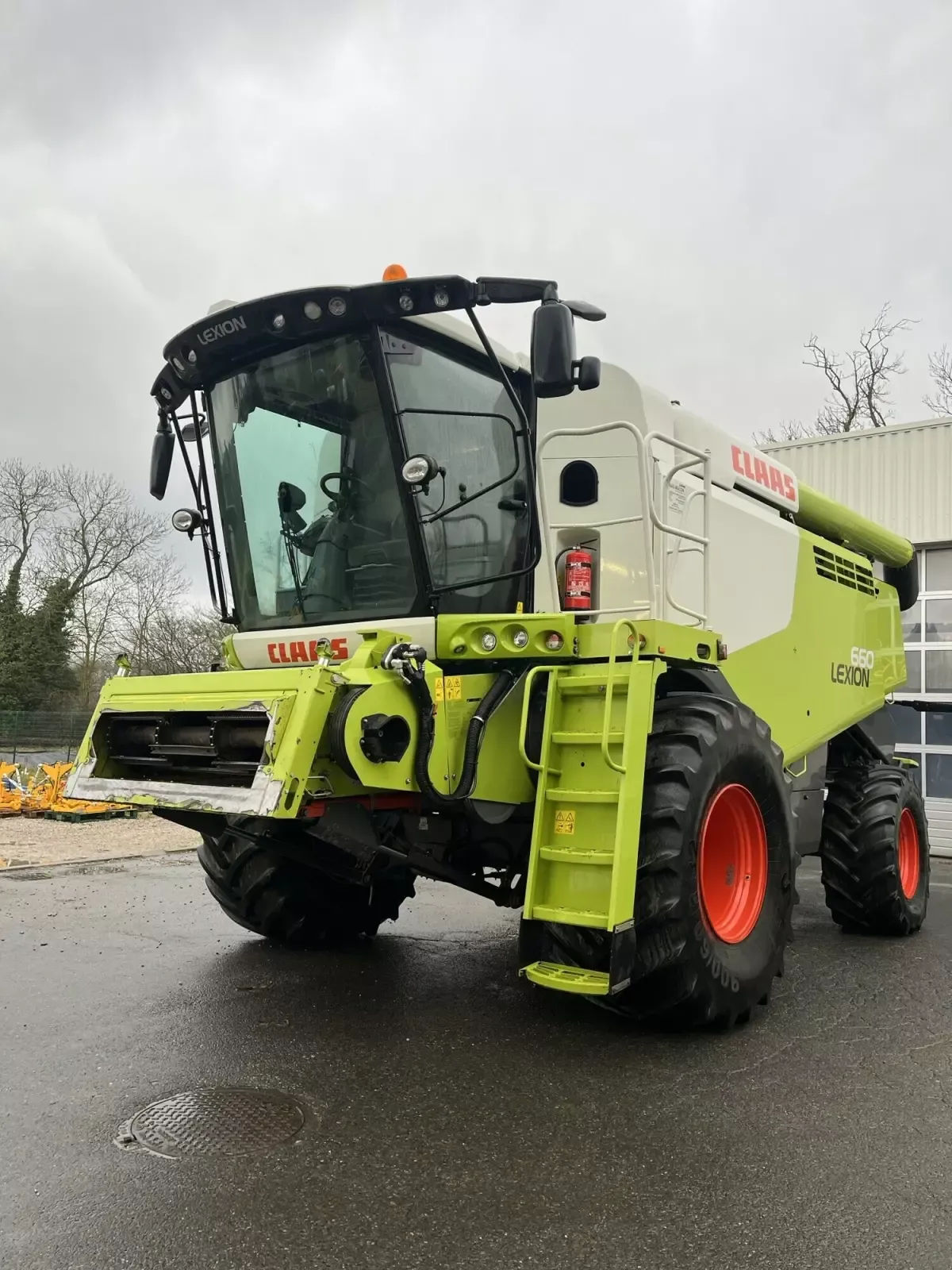 E-FARM: Claas Lexion 660 - Moissoneuse-batteuse - id VSJFPJU - 205 000 € - Année: 2019 - France