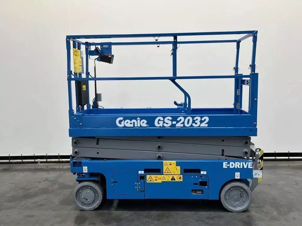 Genie gs-2032 e-drive ongebruikt Self propelled platform €14,950