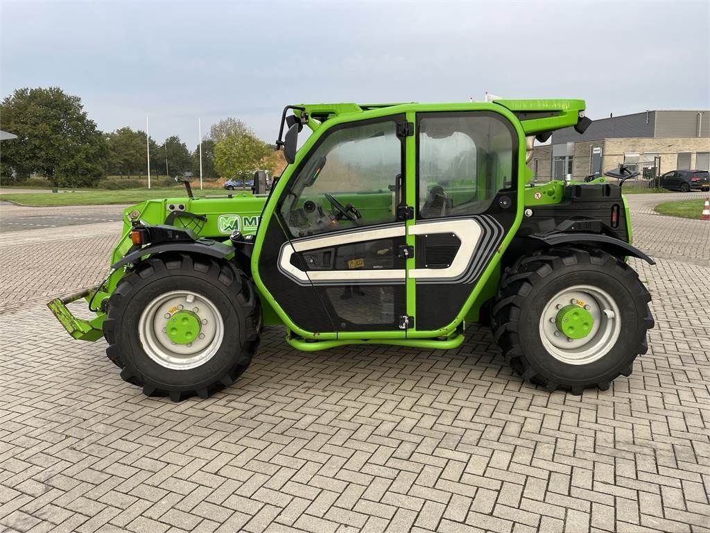 E-FARM: Merlo tf 33.7-115 l - Chargeur télescopique  - id SXSKQVT - 49 500 € - Année: 2018 - Lecture du nombre d'heure: 3 450,Puissance du moteur (chevaux): 115,Pays-Bas