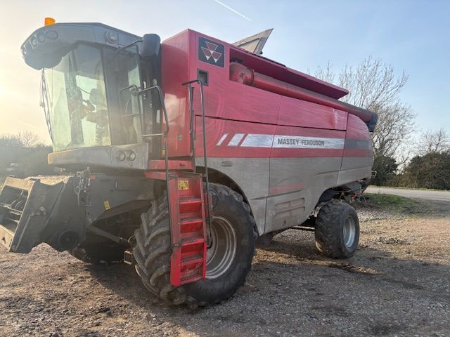 Massey Ferguson Centora 7282 AutoLevel Combine harvester €43,860