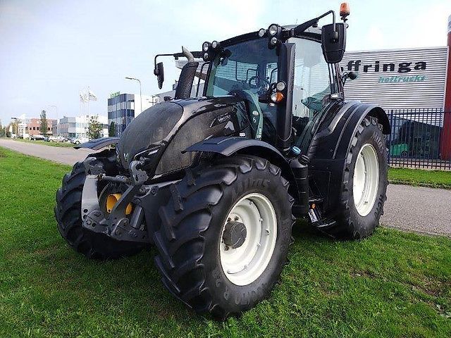 Valtra N 154 Tractor €77,500