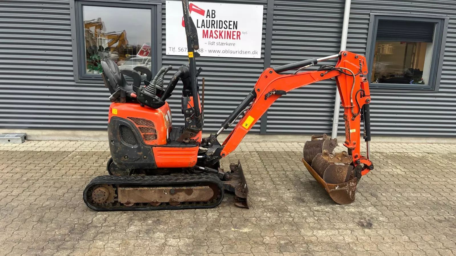 Kubota u10-3 side lever med udskudsarm Bagger 13.656 €