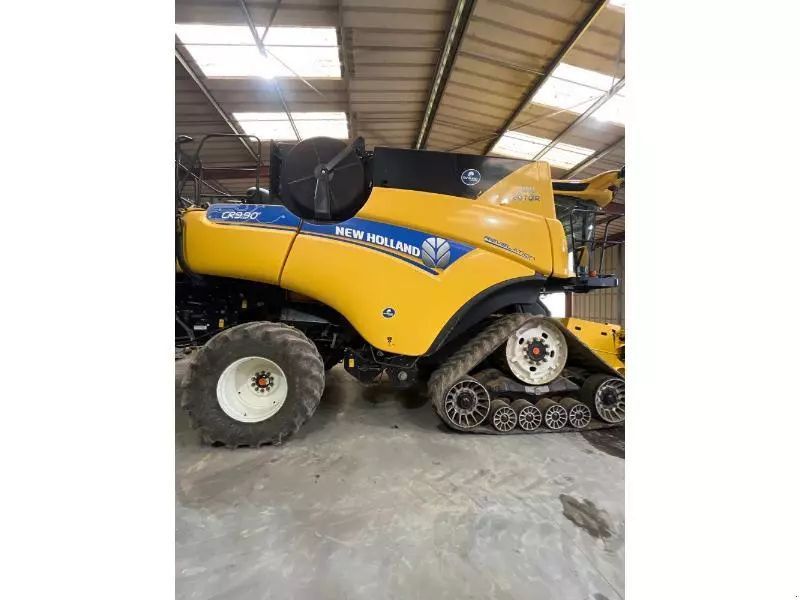 E-FARM: New Holland cr9-90st - Moissoneuse-batteuse - id PAYSWV8 - 230 000 € - Année: 2020 - France