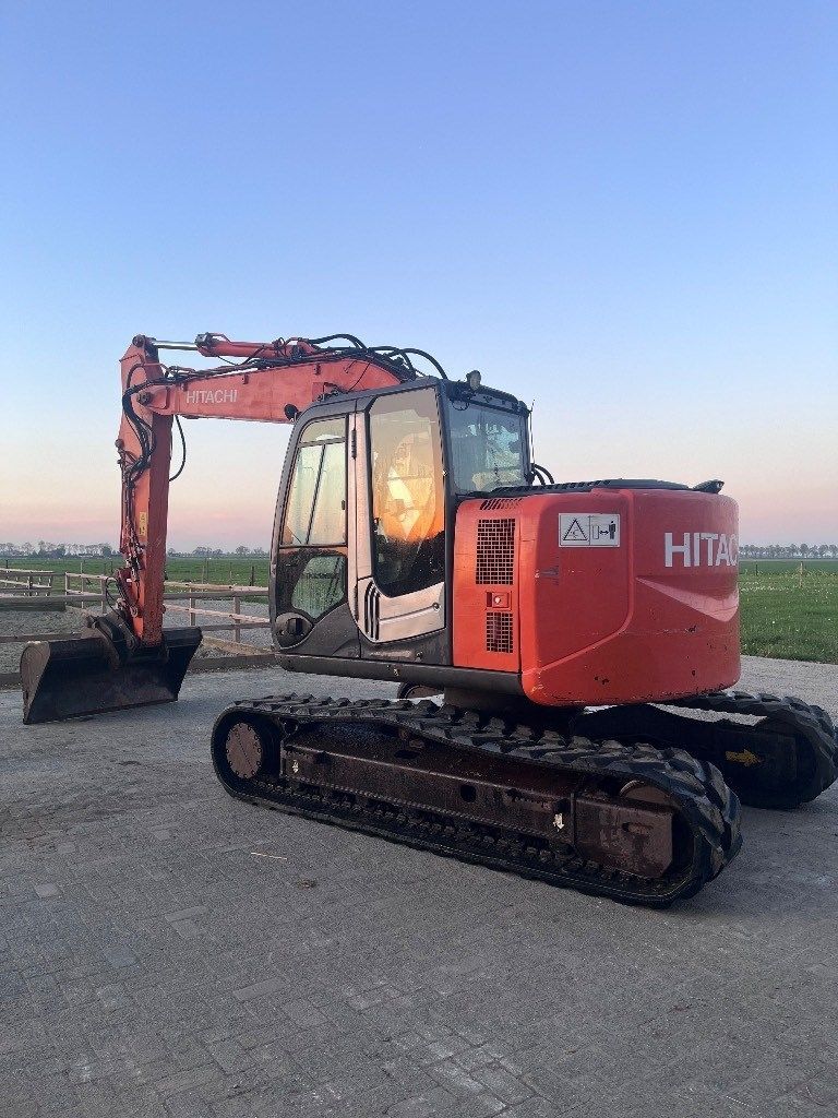 Hitachi zx 135 us-3 Гусеничный экскаватор 29 500 €