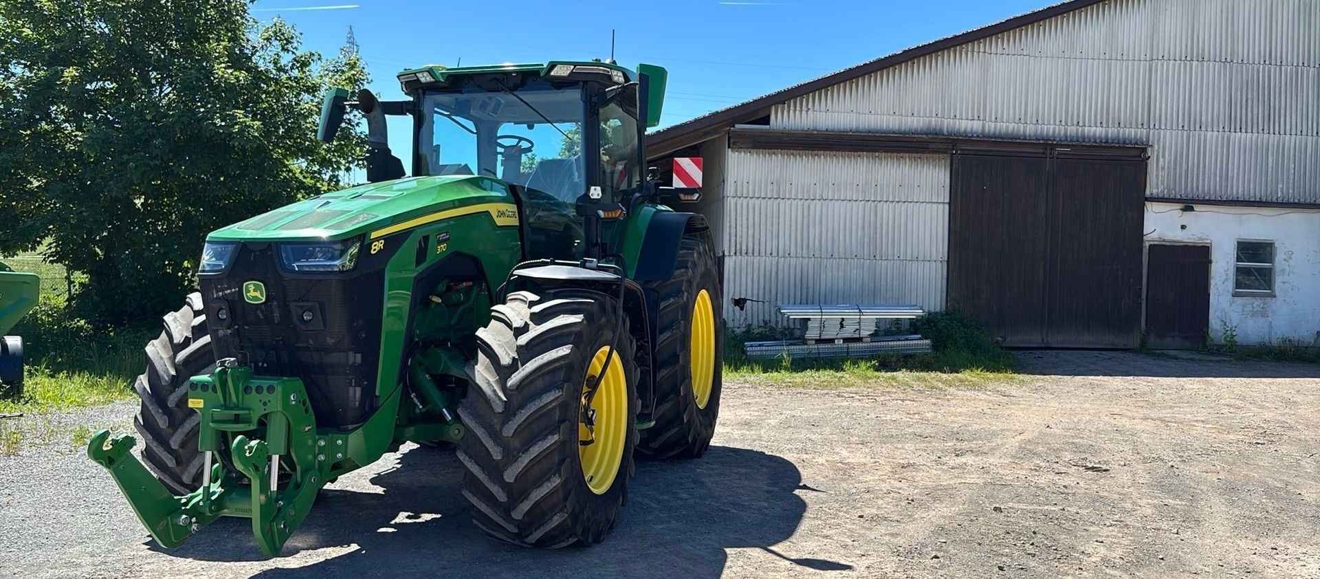 John Deere 8R 370 Tractor €210,000