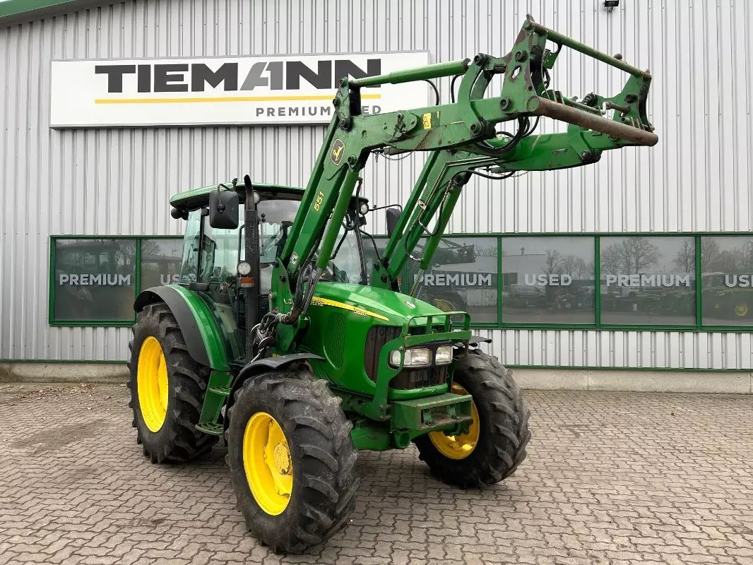 John Deere 5820 Tractor 33.000 €