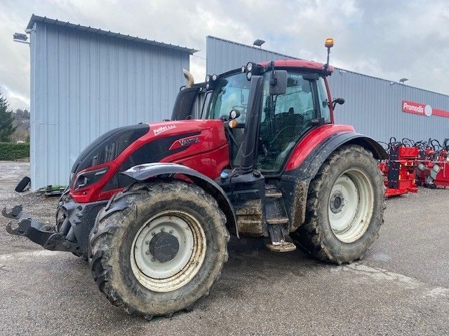 E-FARM: Valtra t174 active - Traktor - id GZGGASN - 43.000 € - Baujahr: 2017 - Abgelesene Motorstunden: 7.100,Motorleistung (PS): 174,Frankreich
