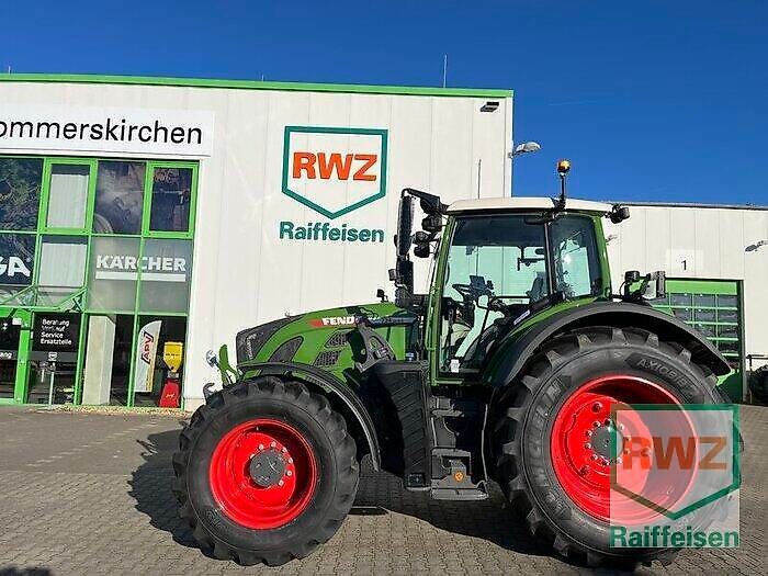 Fendt 724 Vario Tractor