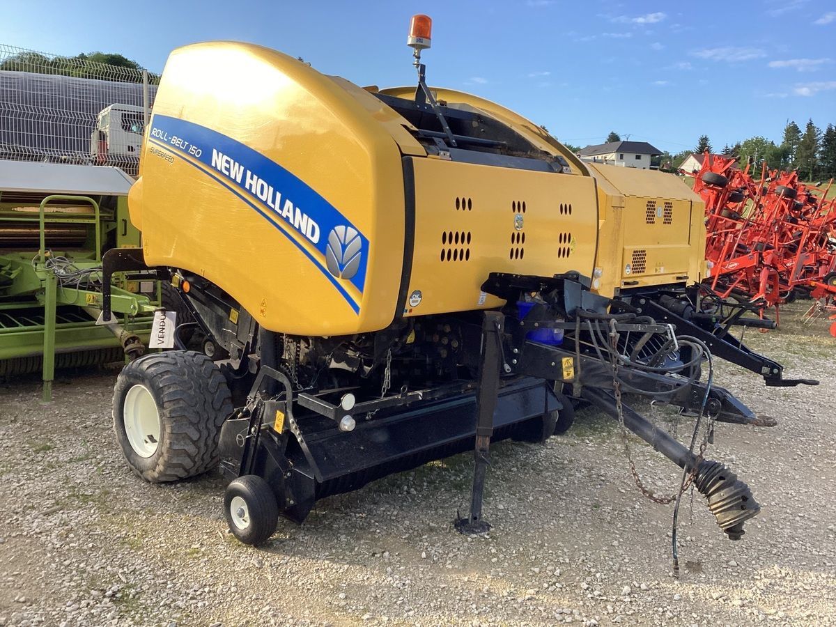 E-FARM: New Holland TM150 - Ballenpresse - id 31G2CWQ - 18.500 € - Baujahr: 2017 - Ballenanzahl: 12.000,Frankreich