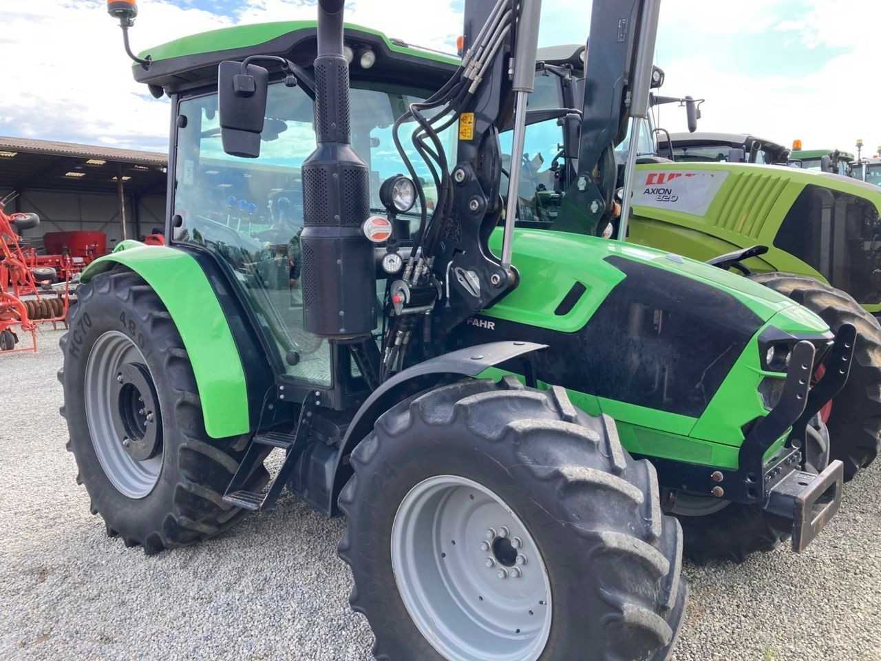 E-FARM: Deutz-Fahr 5105 - Traktor - id ZKHY77V - 49.000 € - Baujahr: 2022 - Abgelesene Motorstunden: 2.030,Motorleistung (PS): 105,Frankreich