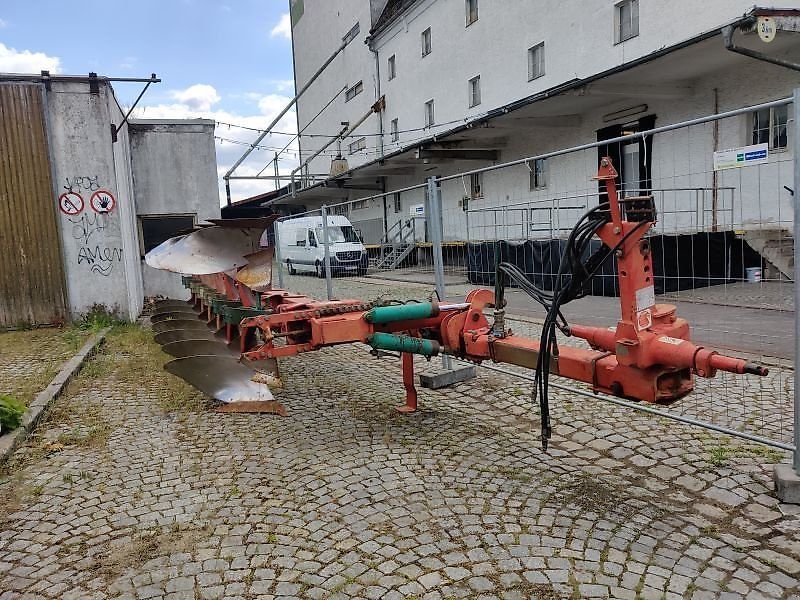 E-FARM: Kverneland 100-19 - Plug - id 5UFXL85 - 7.000 EUR - Anul: 1998 - Germania