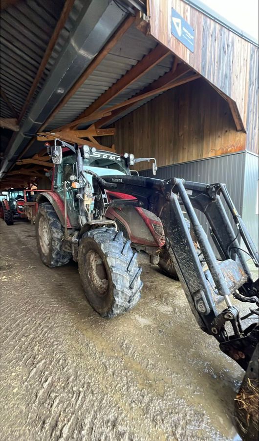 Valtra A 104 Traktor 47 000 €