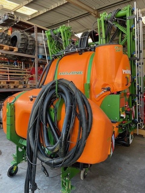 E-FARM: Amazone uf 1201 premium twin - Sprayer - id NR5NTKC - €36,000 - Year of construction: 2015 - France