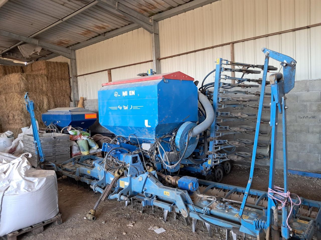 Lemken SOLITAIR 9/600 Combinație de semănatoare 55.000 EUR