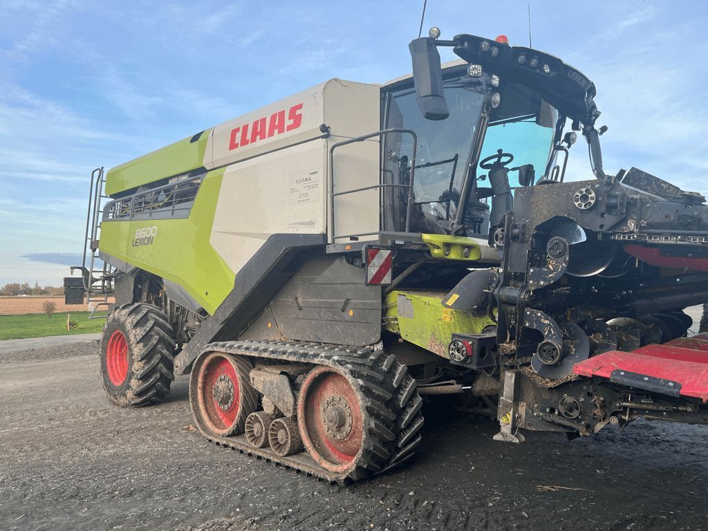 E-FARM: Claas Lexion 8600 - Moissoneuse-batteuse - id NGCRQC1 - 450 000 € - Année: 2023 - Lecture du nombre d'heure: 350,France