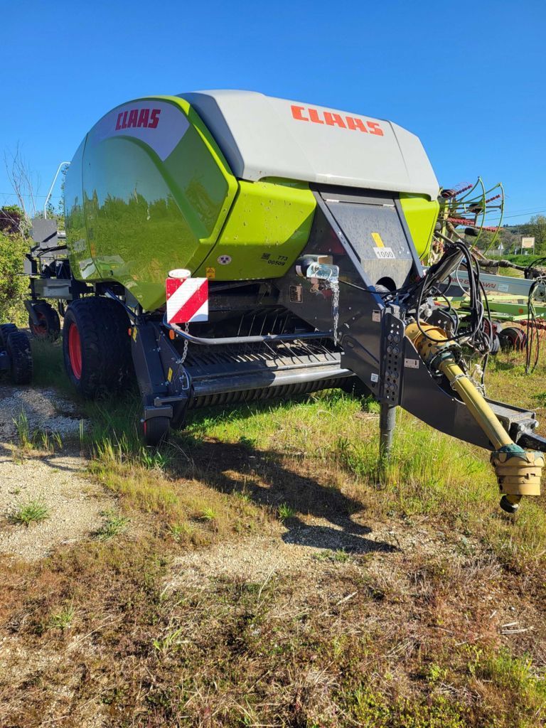 E-FARM: Claas Quadrant 4000 - Empacadora - id IRUD5NV - Año: 2023 - Las balas producidas: 4200,Francia