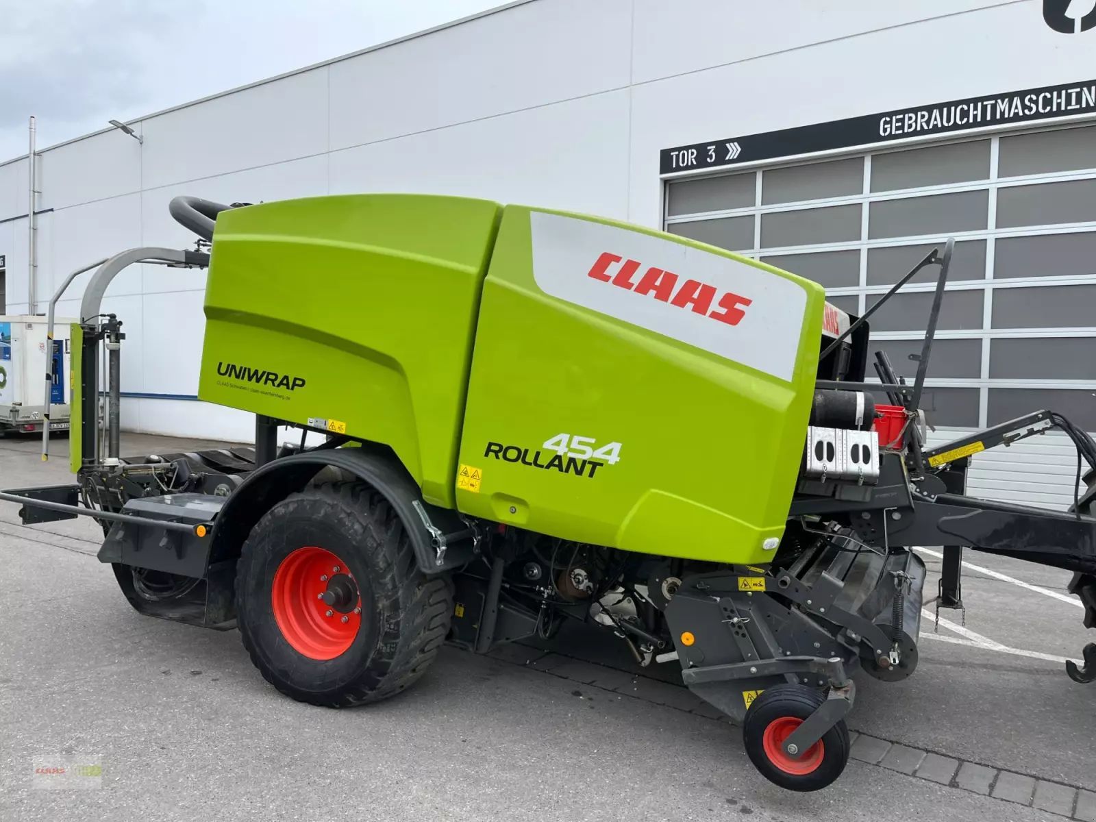 Claas Rollant 454 RC Uniwrap Baler €29,500