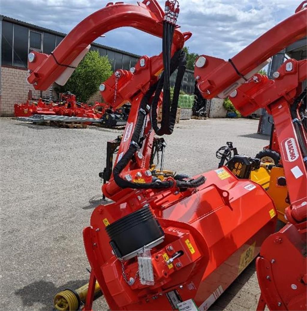 Maschio giraffa xl 210 se Attrezzatura per l'allevamento di animali 8.500 €