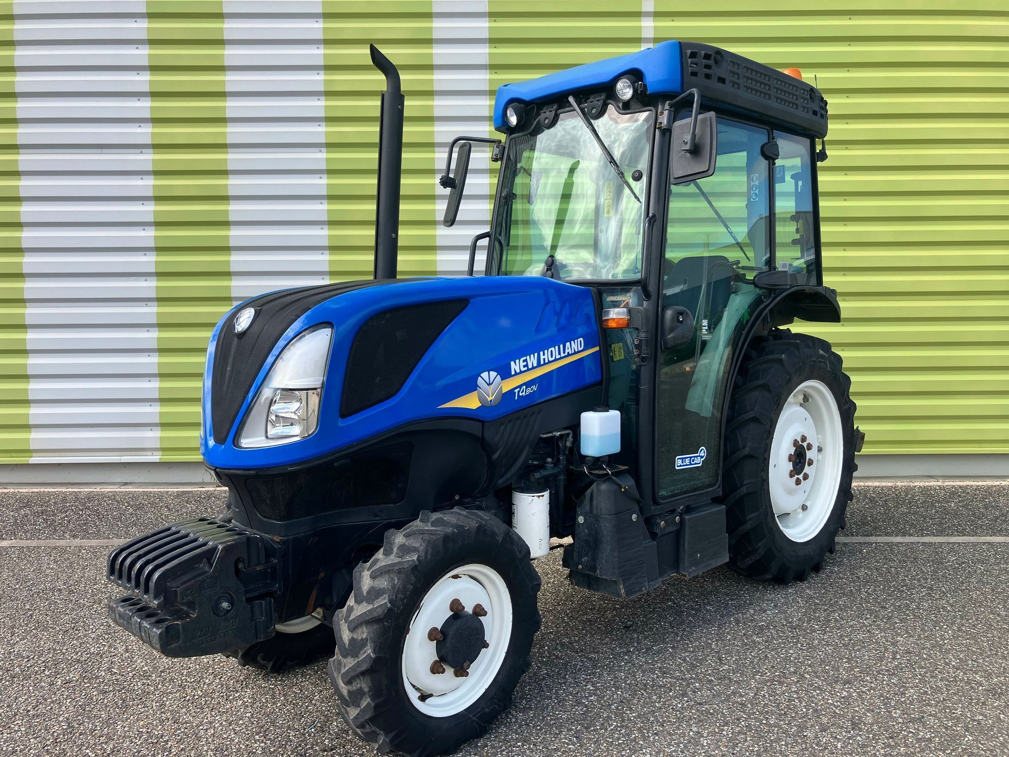 E-FARM: New Holland T4.80 V - Tractor - id FLE9TSP - €36,000 - Year of construction: 2020 - Engine hours: 1,900,France
